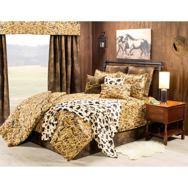 Camo throw outlet pillows