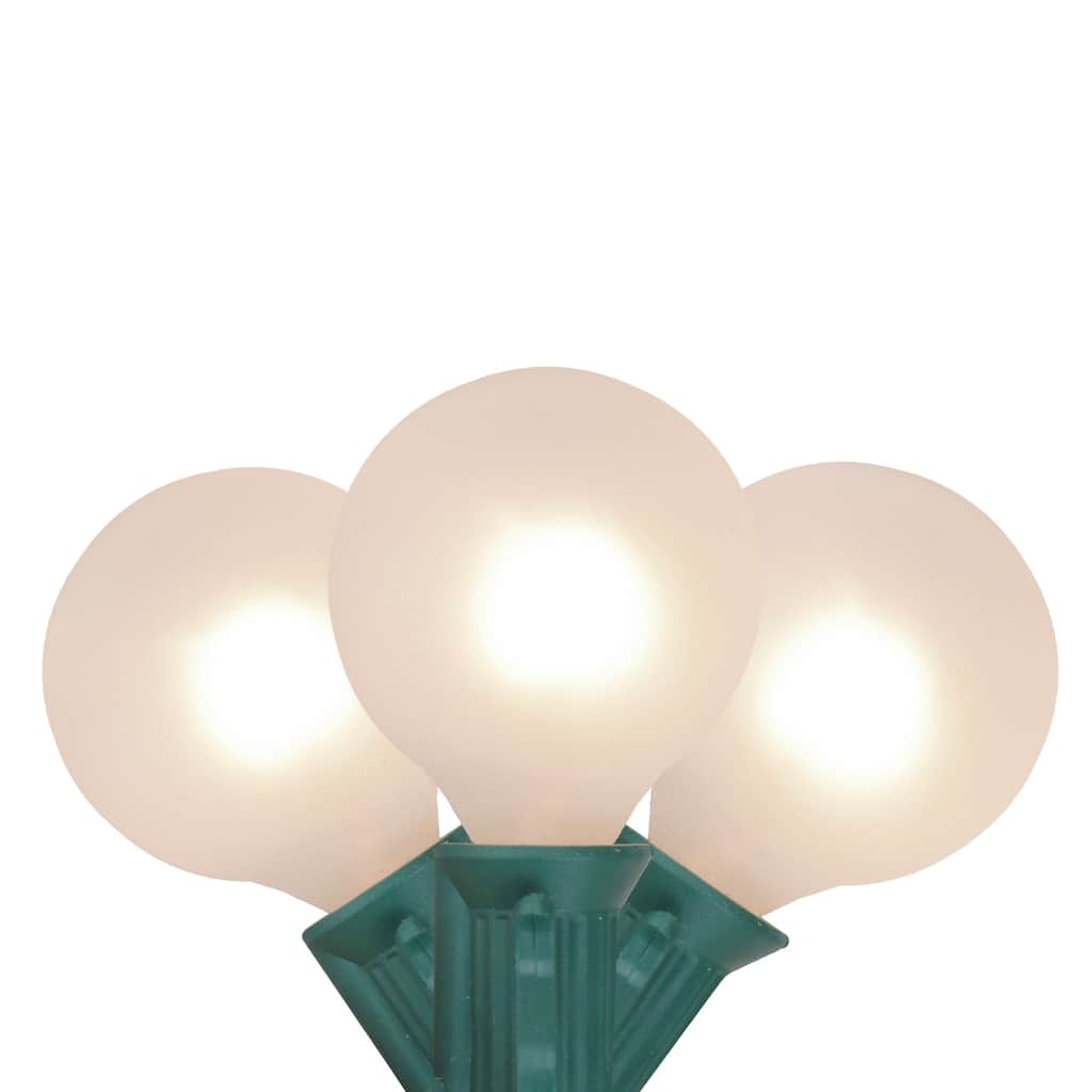 10-Count Frosted White G50 Globe Christmas Light Set 9ft Green Wire - N/A