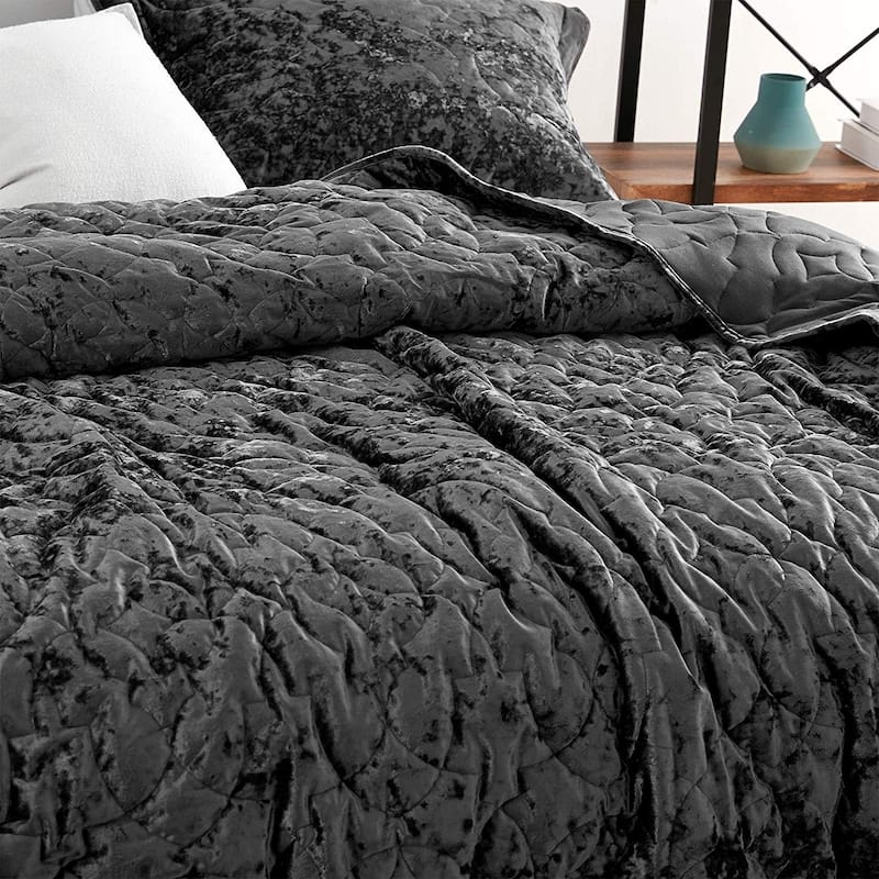 Bare Bottom Velvet Crush Quilt - Pewter