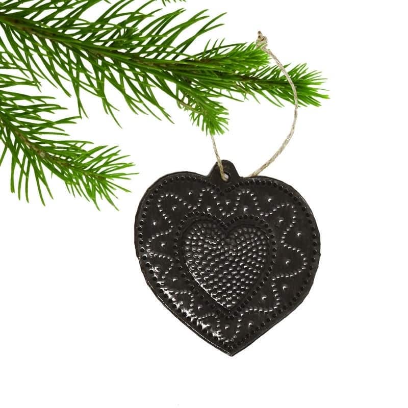 Recycled Haitian Metal Art Couples Hearts Ornaments (Set of 2)