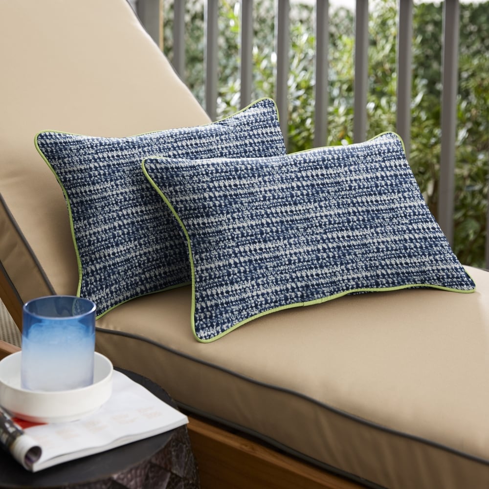 https://ak1.ostkcdn.com/images/products/29739871/Indigo-Graphic-with-Apple-Green-Indoor-Outdoor-Lumbar-Pillows-Set-of-2-Corded-b608abc2-615e-4755-a57b-ff93f1c5da9e_1000.jpg