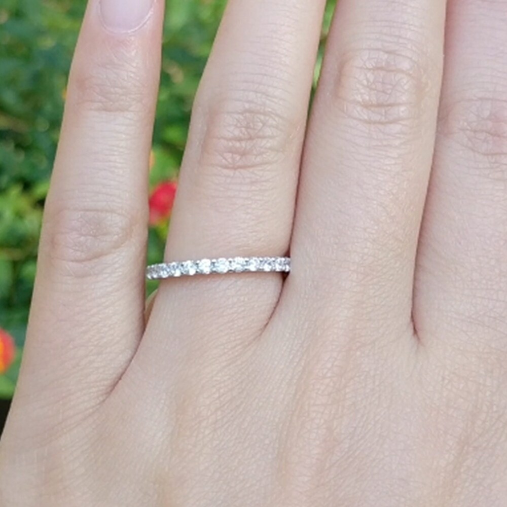 Round Cut Cubic Zirconia Women Eternity Wedding Band Ring Silver Plated Jewlery Round Cut Cubic Zirconia Women Eternity Wedding Band Ring Silver Plated Jewlery