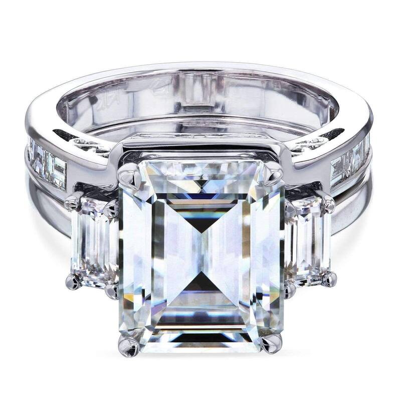 Annello by Kobelli Echo 14k White Gold 5.90 Carats TGW 3-Stone Emerald Moissanite and Baguette Diamond Bridal Rings Set.