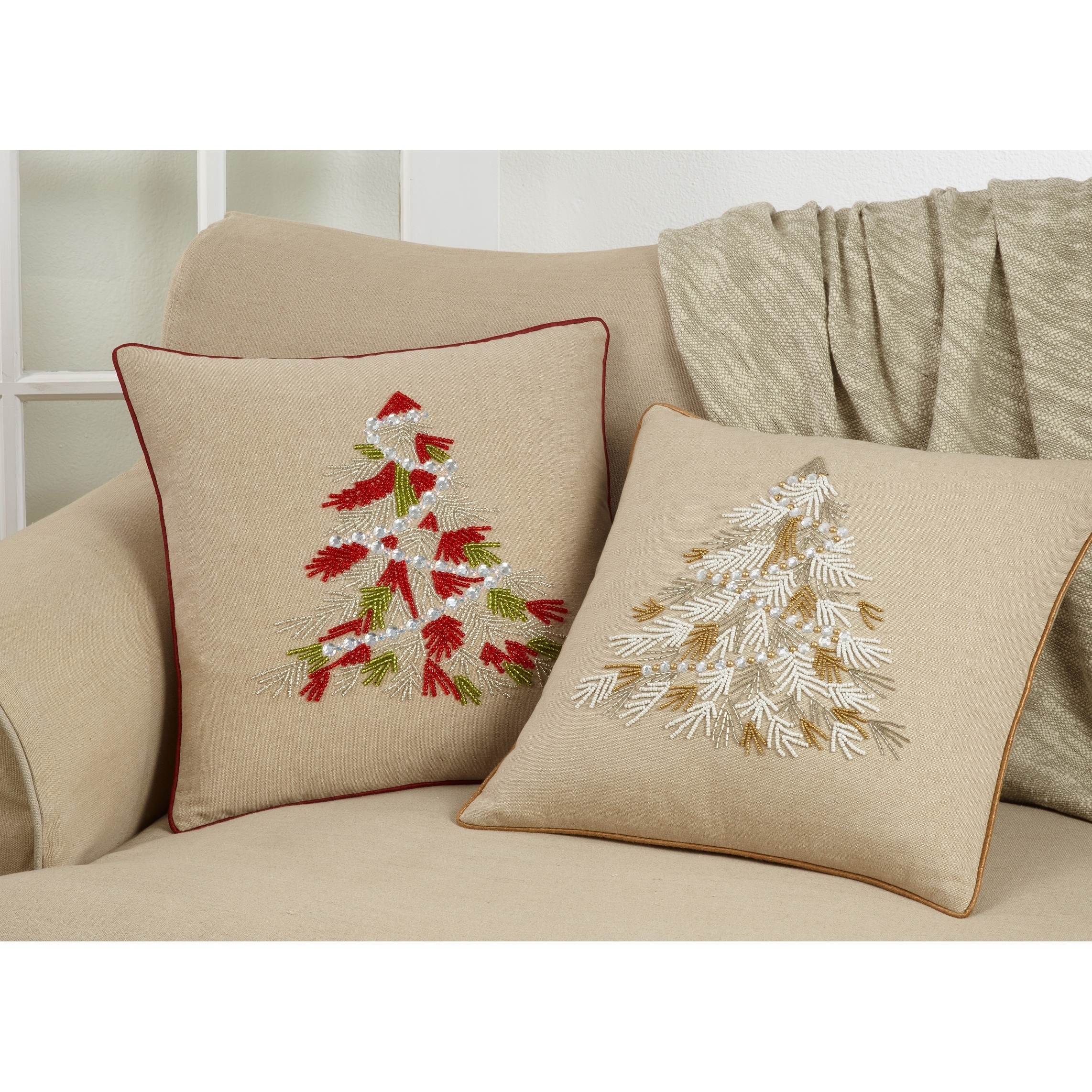 Rita Christmas Holiday Applique Oversized Pillow with Insert - Bed Bath &  Beyond - 32385124