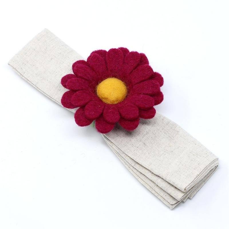 The Curated Nomad Thrift Handmade Felt Daisy Napkin Rings (Set of 6)