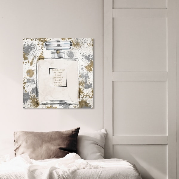 Oliver Gal 'Chic Spirit Metals' Fashion and Glam Wall Art Canvas Print - Gold, White