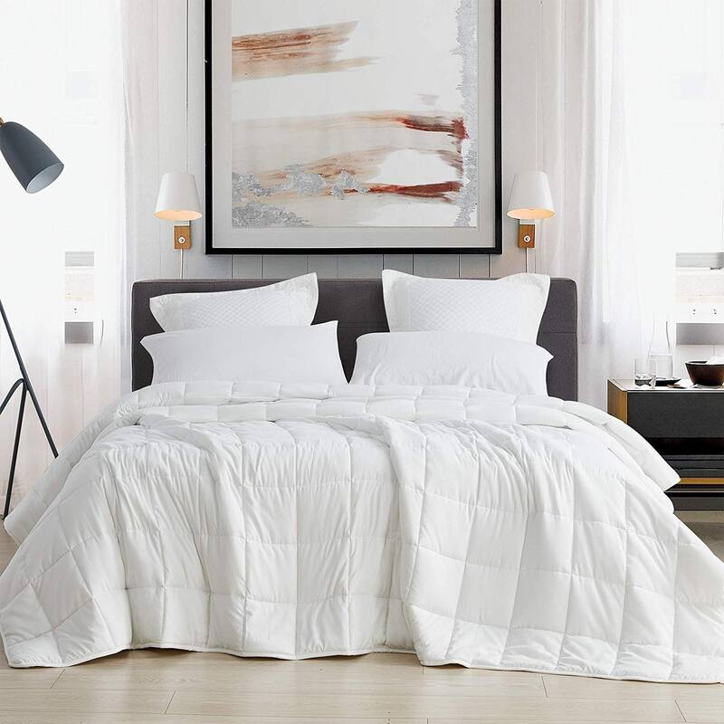 Chommie - The Oversized Weighted Comforter - White (Shams not included)