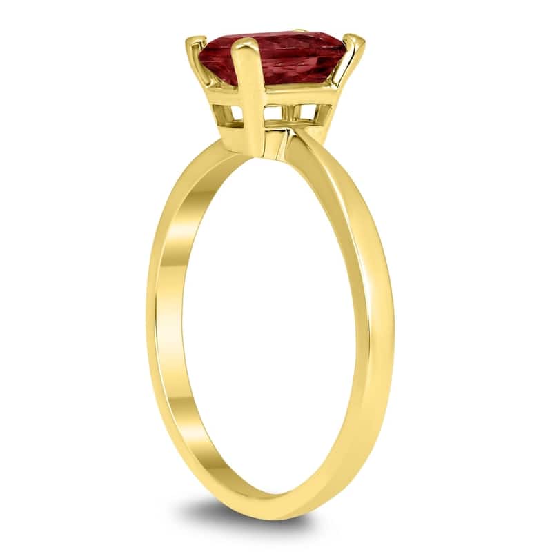 Emerald Shaped 7X5MM Garnet Solitaire Ring in 10K Yellow Gold