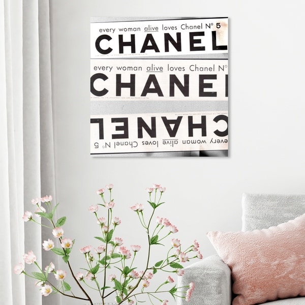 Oliver Gal 'Every Woman Alive ' Fashion and Glam Wall Art Canvas Print - Black, White