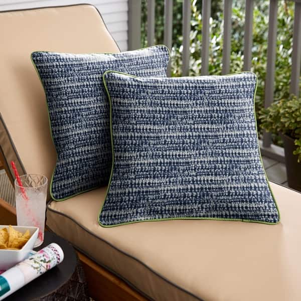 https://ak1.ostkcdn.com/images/products/29810842/Indigo-Graphic-with-Apple-Green-Indoor-Outdoor-Square-Pillows-Set-of-2-8d0171ce-d31d-4840-9d78-b88449b07f5c_600.jpg?impolicy=medium