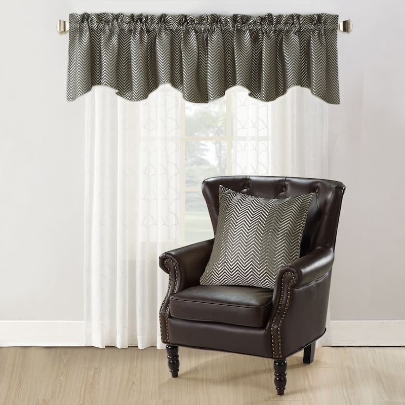 Hoorn Jacquard Valance and Pillow Sham 2-piece Set with Chevron Pattern - Charcoal