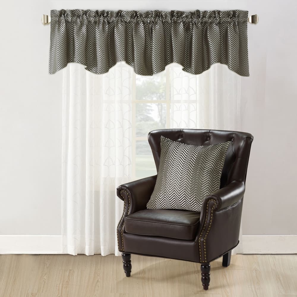 Hoorn Jacquard Valance and Pillow Sham 2-piece Set with Chevron Pattern