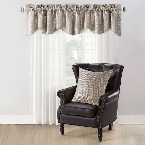Hoorn Jacquard Valance and Pillow Sham 2-piece Set with Chevron Pattern