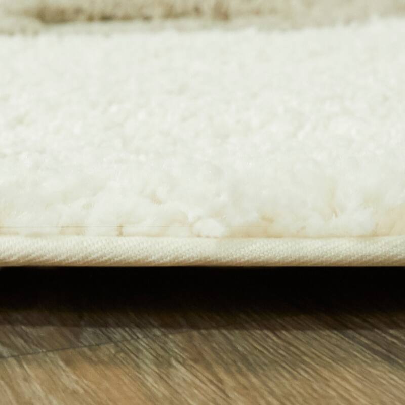 Mod-Tod Polar Bear Round Shag Kids Rug Animal Theme