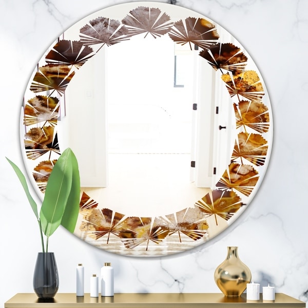 Designart 'Sand Close Up' Modern Round or Oval Wall Mirror - Leaves
