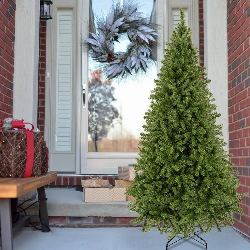 Premium Spruce 1450-branch Hinged 7.5-foot Artificial Christmas Tree