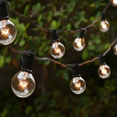 ALEKO Outdoor/Indoor Traditional Weatherproof Patio String Cafe Round Bulb Lights 20 Feet - Warm White