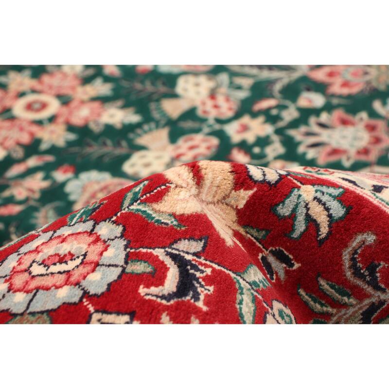 Handknotted Pako Persian Green Wool Rug 9'1 x 12'4/9'1" x 12'4