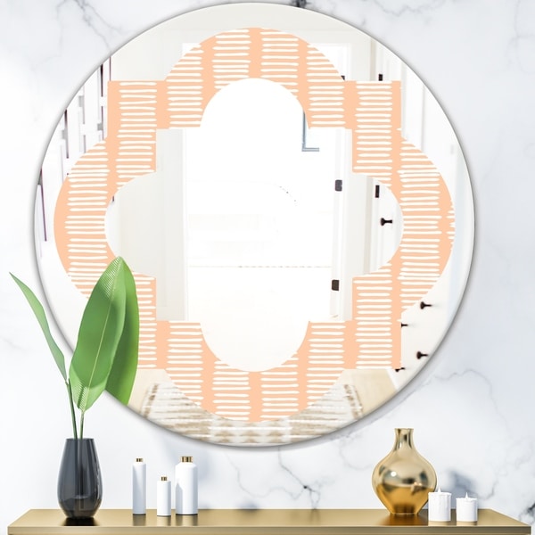 Designart 'Retro Abstract Lines Pattern' Modern Round or Oval Wall Mirror - Quatrefoil