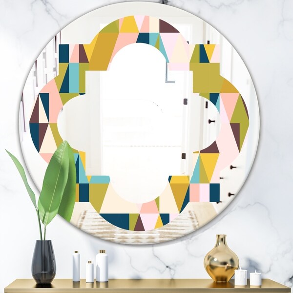 Designart 'Triangular Retro Design I' Modern Round or Oval Wall Mirror - Quatrefoil - Multi