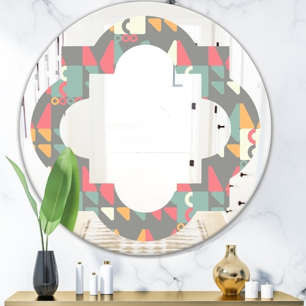 Designart 'Retro Abstract Design V' Modern Round or Oval Wall Mirror - Quatrefoil