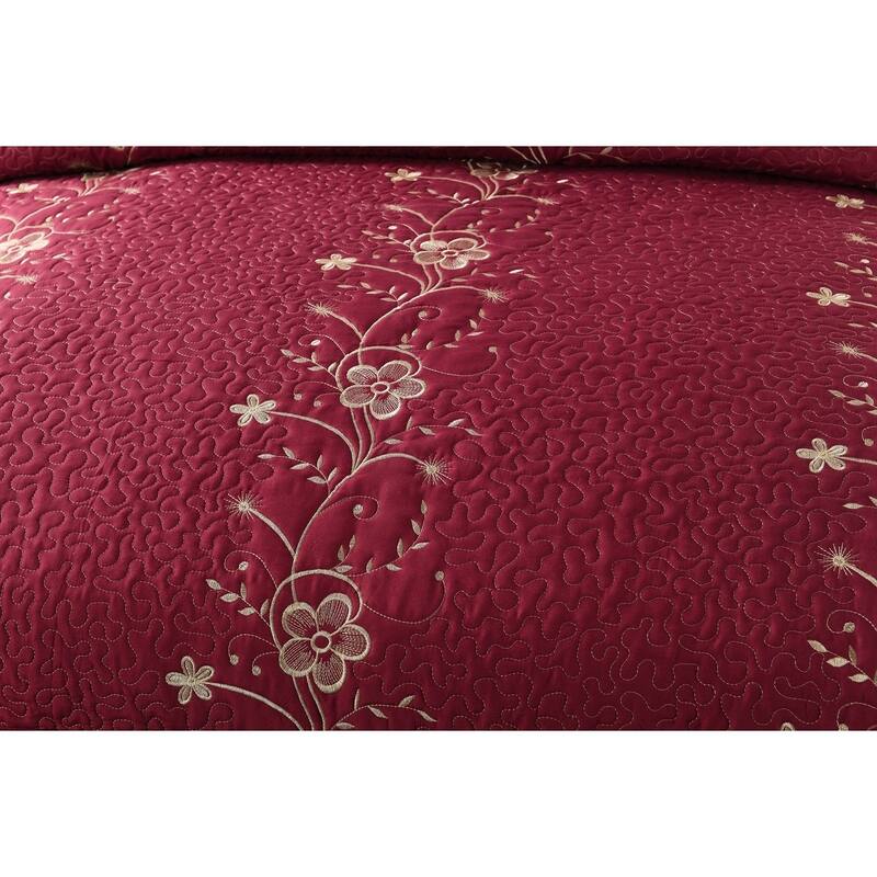 Embroidered Cotton Quilt Set