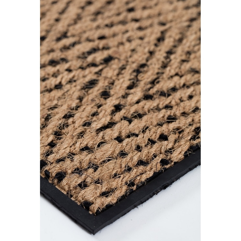 https://ak1.ostkcdn.com/images/products/29925688/Natural-and-Recycled-Rubber-Boot-Tray-with-Tan-and-Black-Coir-Insert-2c341903-d2f6-44c3-9007-4ff16226a4dc.jpg