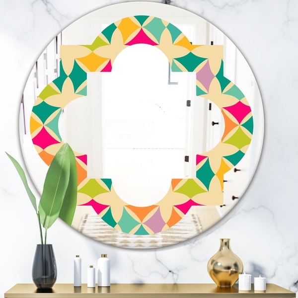 Designart 'Abstract Retro Geometric Pattern III' Modern Round or Oval Wall Mirror - Quatrefoil - Multi