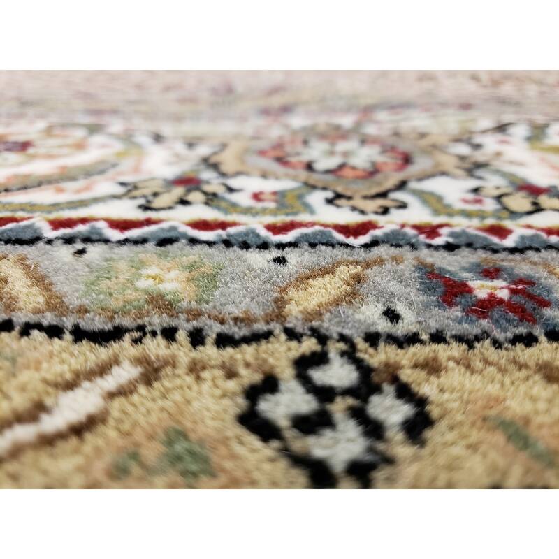 FineRugCollection One-of-A-Kind Fine Tabriz W/Silk Round Rug - 9'10" x 9'10"