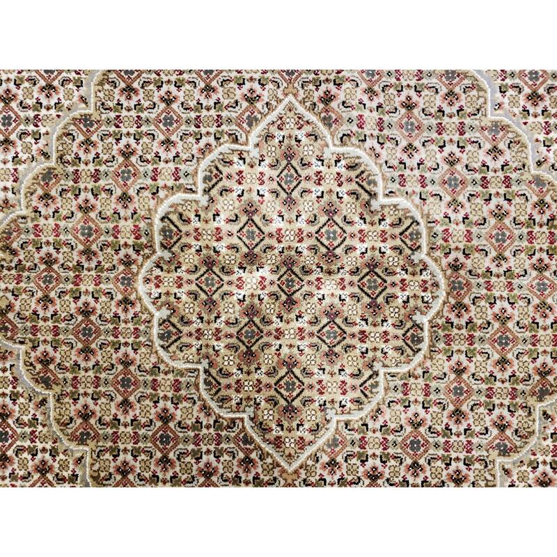 FineRugCollection One-of-A-Kind Fine Tabriz W/Silk Round Rug - 9'10" x 9'10"