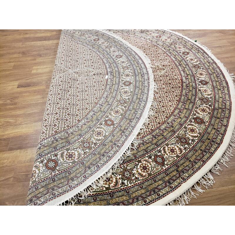 FineRugCollection One-of-A-Kind Fine Tabriz W/Silk Round Rug - 9'10" x 9'10"