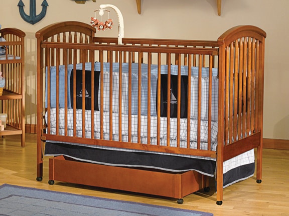 Aspen 4 in 1 Convertible Crib with Mobile  