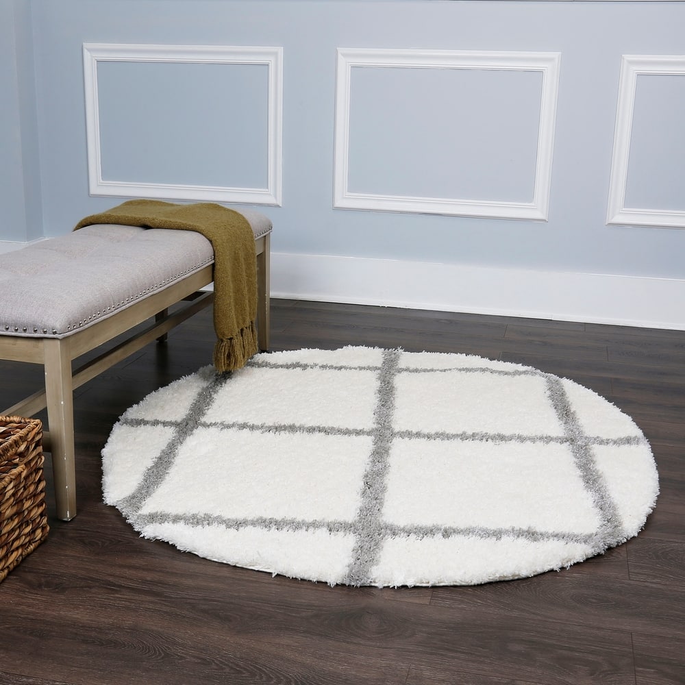 SoHome Carmela Tali Geometric Diamond Shag Area Rug