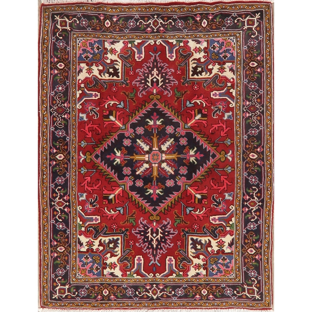 https://ak1.ostkcdn.com/images/products/30061409/Persian-Heriz-Oriental-Hand-Knotted-Wool-Area-Rug-68-x-51-31b84411-474b-4f79-85de-92c4e00a031a_1000.jpg