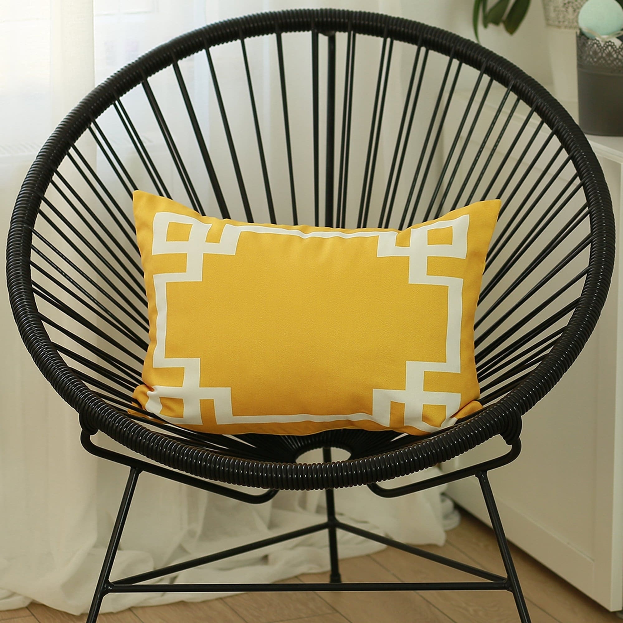 Geometric Greek Key Decorative Throw Pillow Cover Set (Set of 4) - On Sale  - Bed Bath & Beyond - 30080909