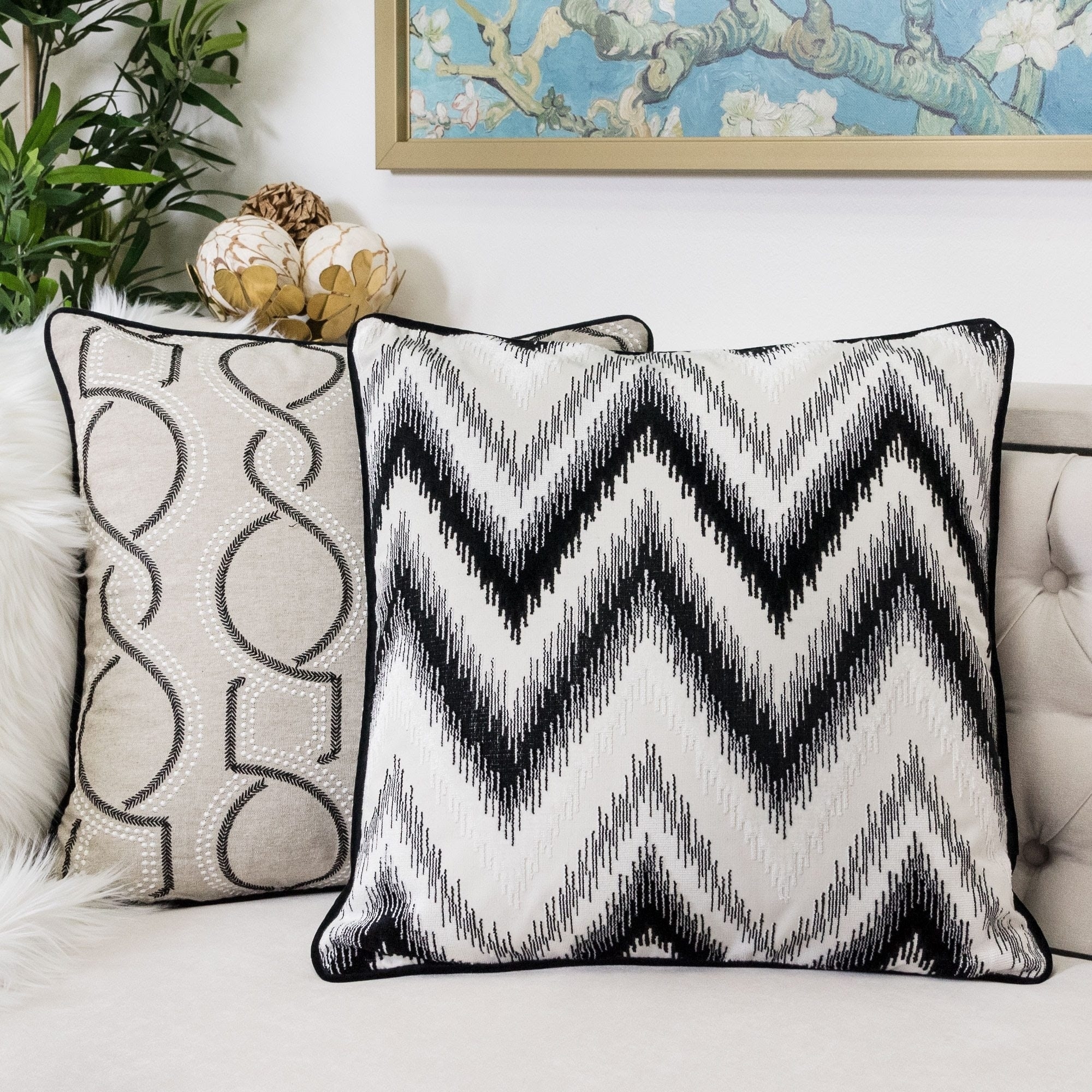 Large sofa outlet pillows