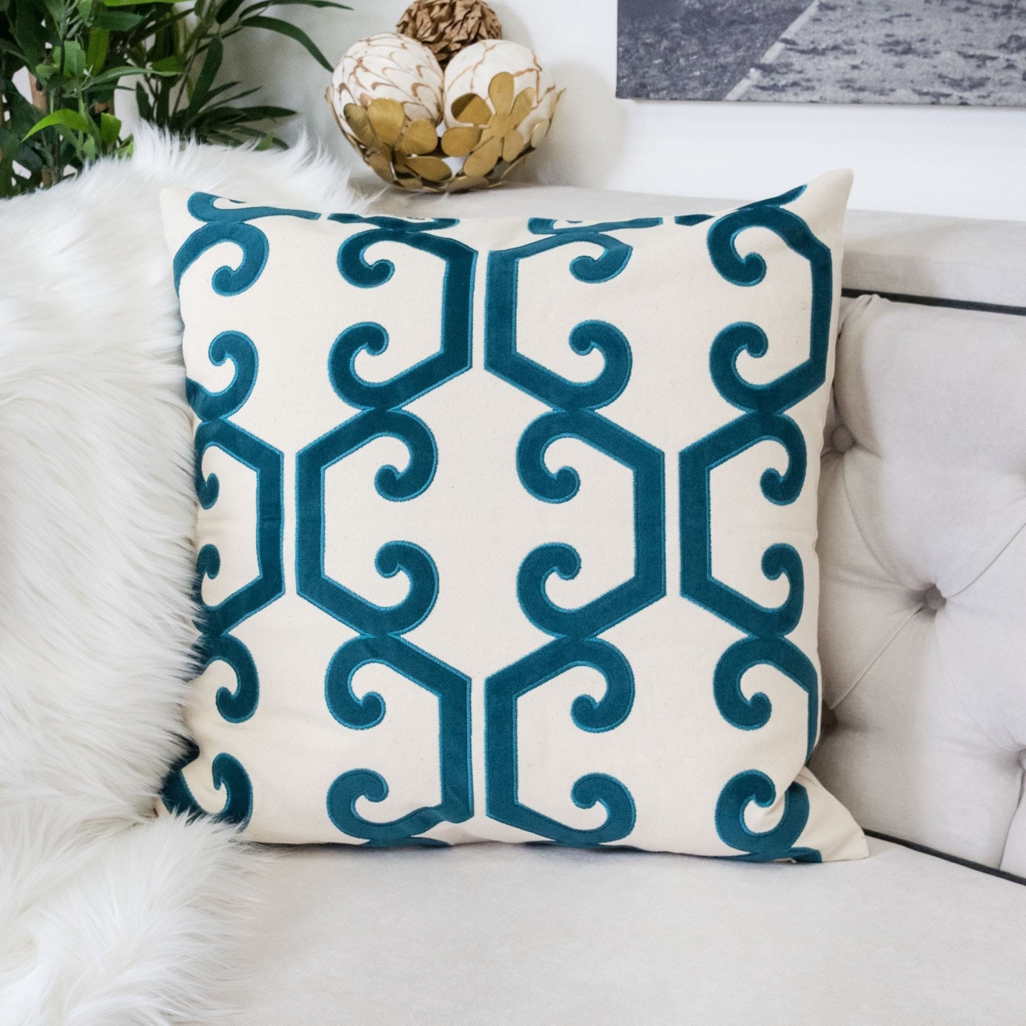 APPLIQUE MONOGRAM SQUARE PILLOW – WinnieHarper