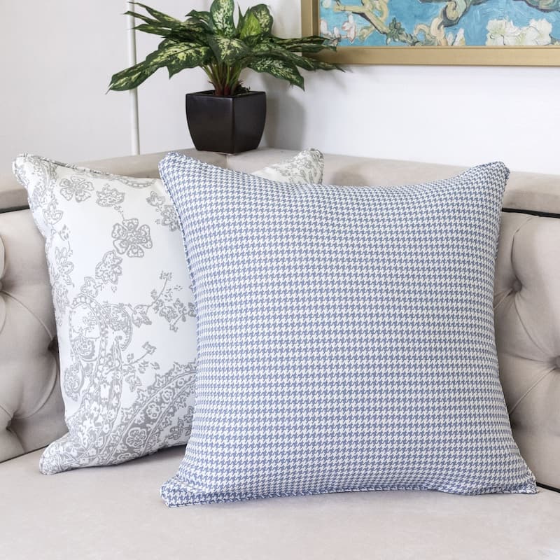 Sophia Houndstooth 20" Square Decorative Throw Pillow