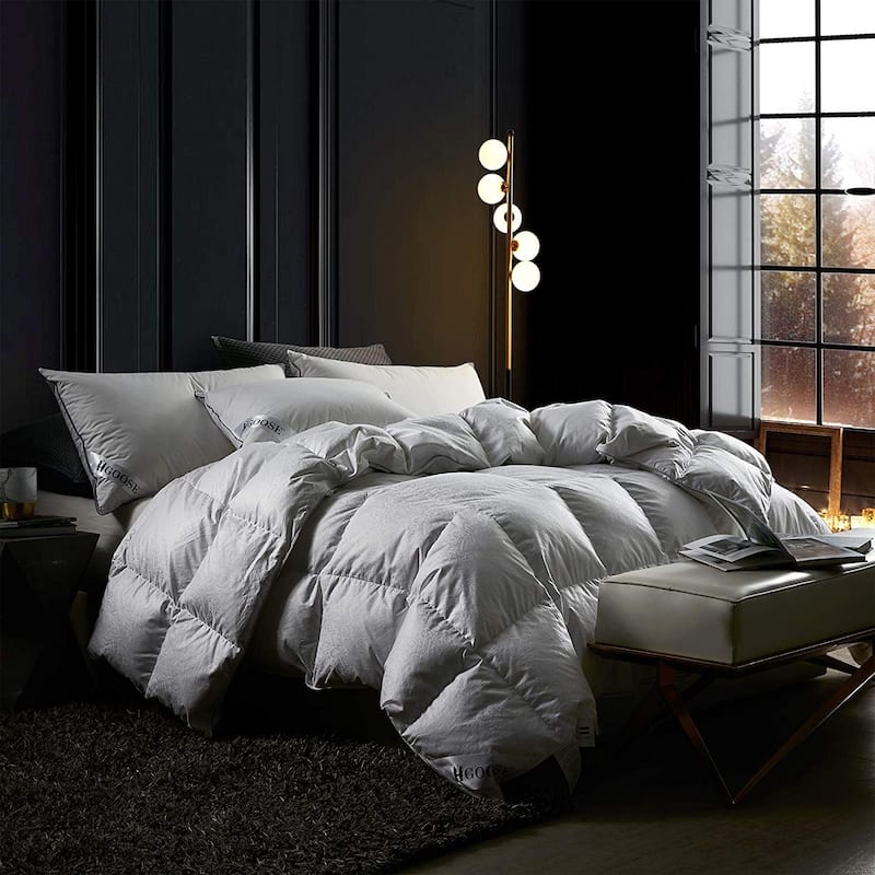Jacquard 90% Hungarian Goose Down Comforter - Oversized