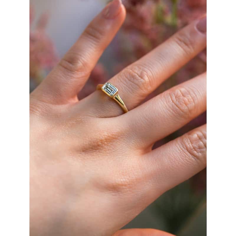 Kobelli 0.5 Carat Moissanite 14k Solid Gold Emerald-cut Bezel Solitaire Berlin Engagement Ring