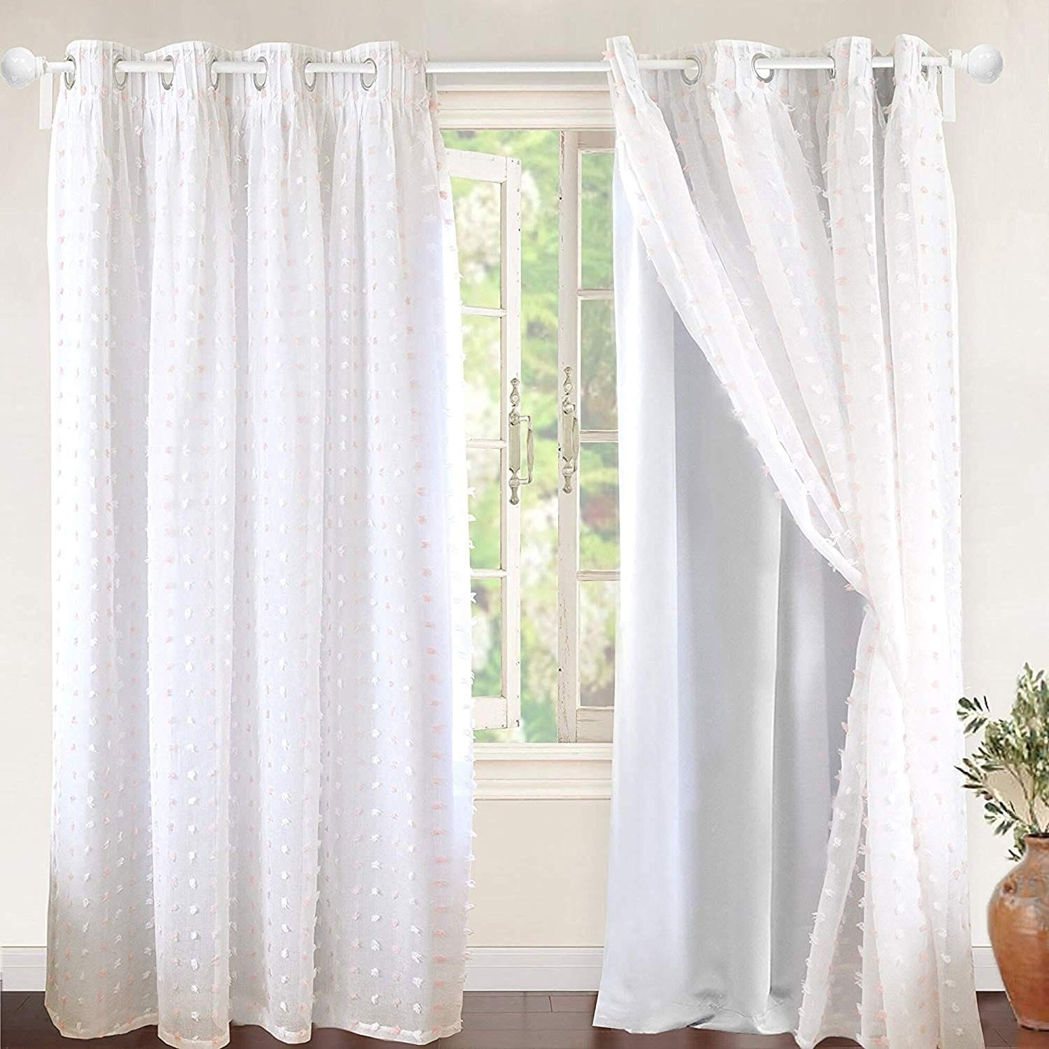 2 window curtains