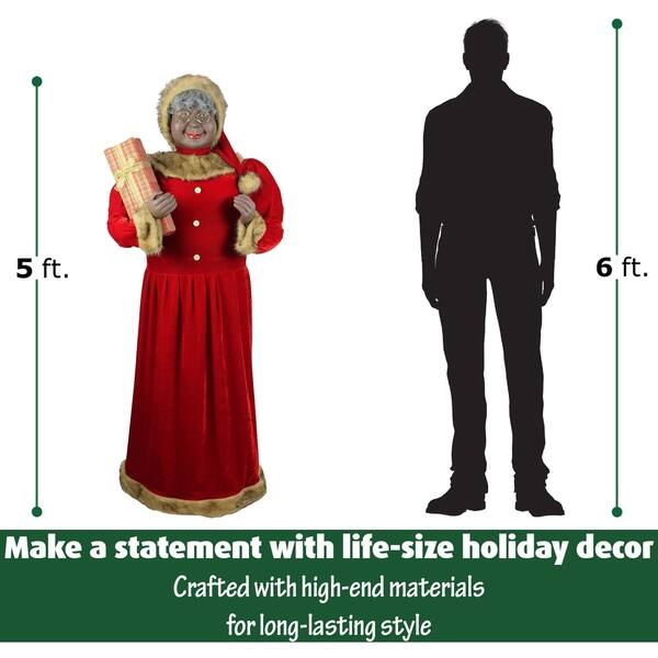 Shop Fraser Hill Farm Life Size Indoor Christmas Decoration 5 Ft