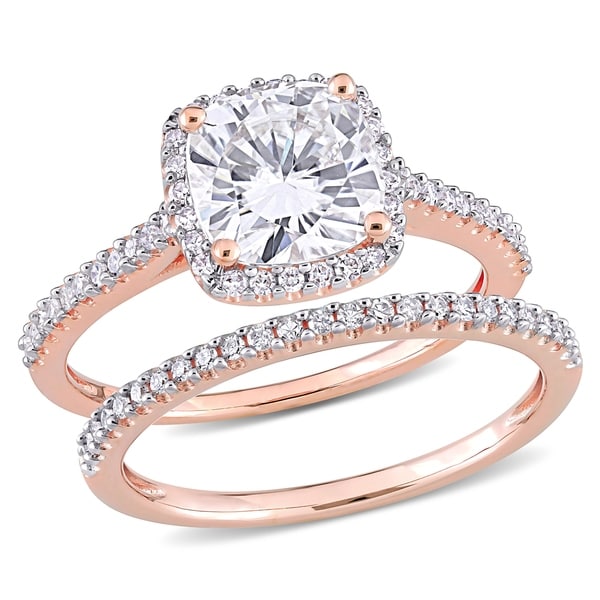 Miadora 2ct DEW Cushion-cut Moissanite and 1/3ct TDW Diamond Halo Bridal Ring Set in 14k Rose Gold. Opens flyout.