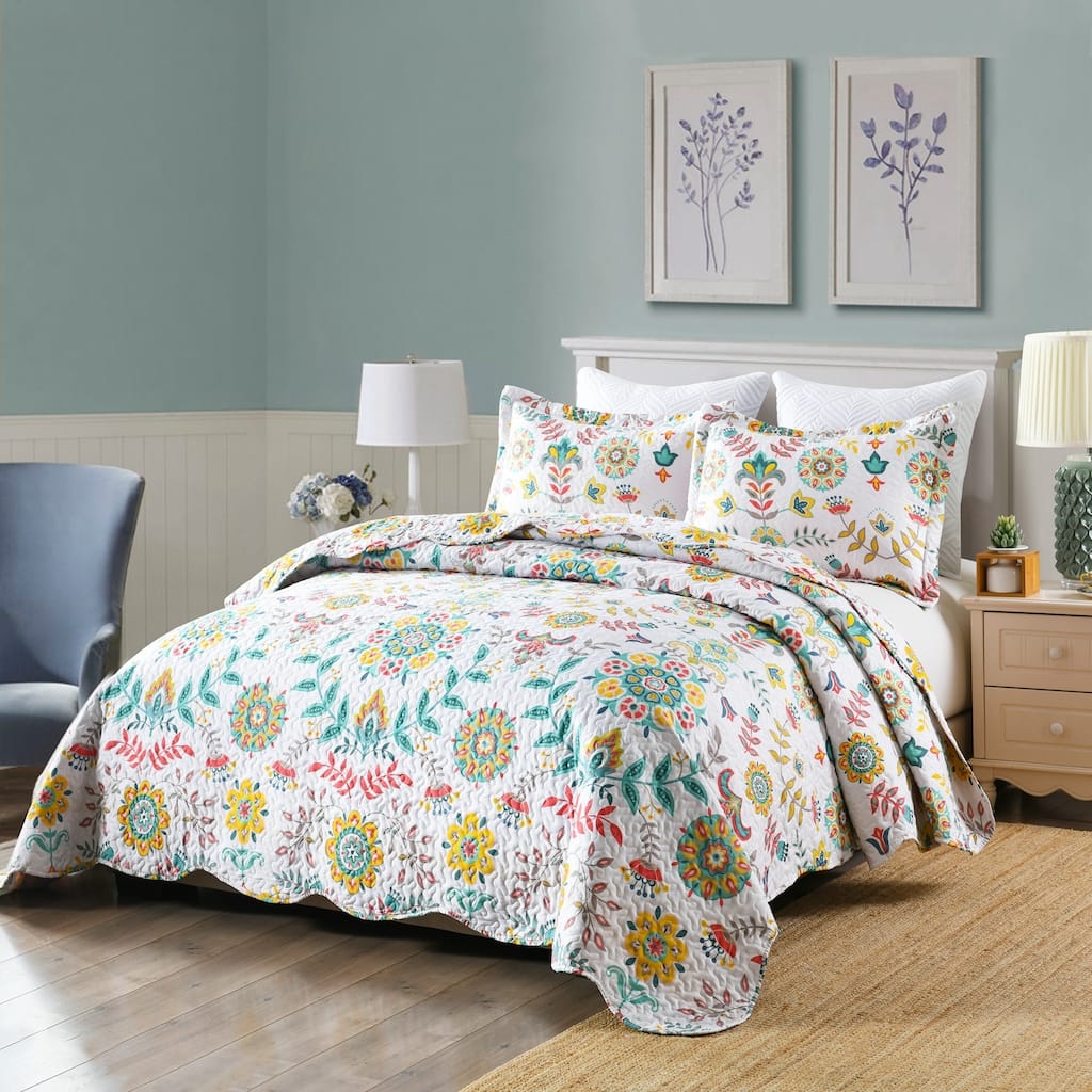 Boho Floral Lightweight Quilted Bedspread Set