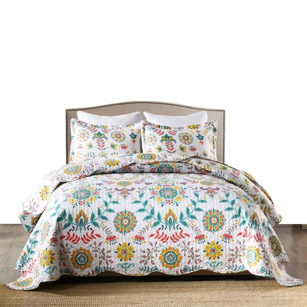 Boho Floral Lightweight Quilted Bedspread Set - On Sale - Bed Bath