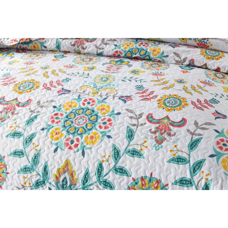 Boho Floral Lightweight Quilted Bedspread Set - On Sale - Bed Bath 