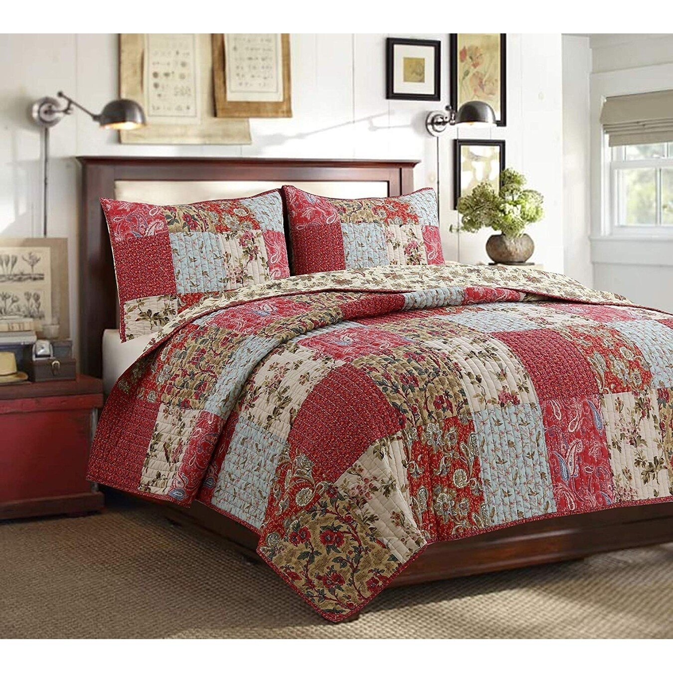 Floral Patchwork Reversible Quilt Set 