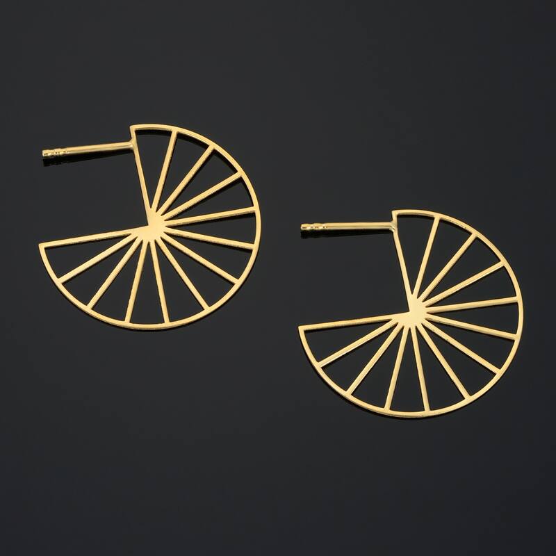 14K Yellow Gold Wheel Earrings Minimalist Jewelry for Women