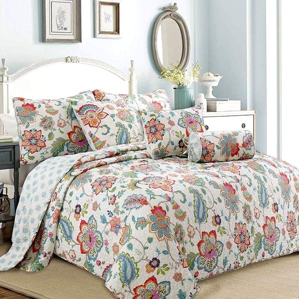 Shop Cozy Line Simone Floral Reversible 3-Piece King-Size Quilt Set ...