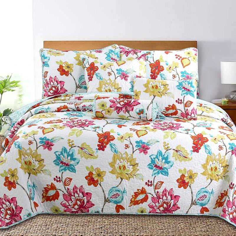 Briaroaks Blossom Floral Reversible 3-Piece Quilt Bedding Set